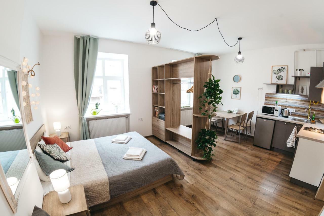 "Green Oasis Apartment" Львов Экстерьер фото