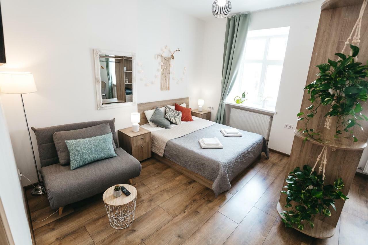"Green Oasis Apartment" Львов Экстерьер фото